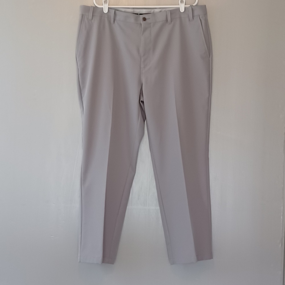 Callaway Men Golf Pants 40x30 Light Gray Flat Front Performance Trousers SU21997